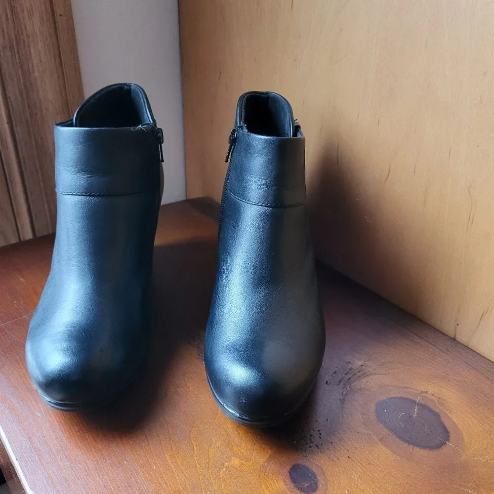 NEW Leather Wedge Bootie by Clarks - 8.5